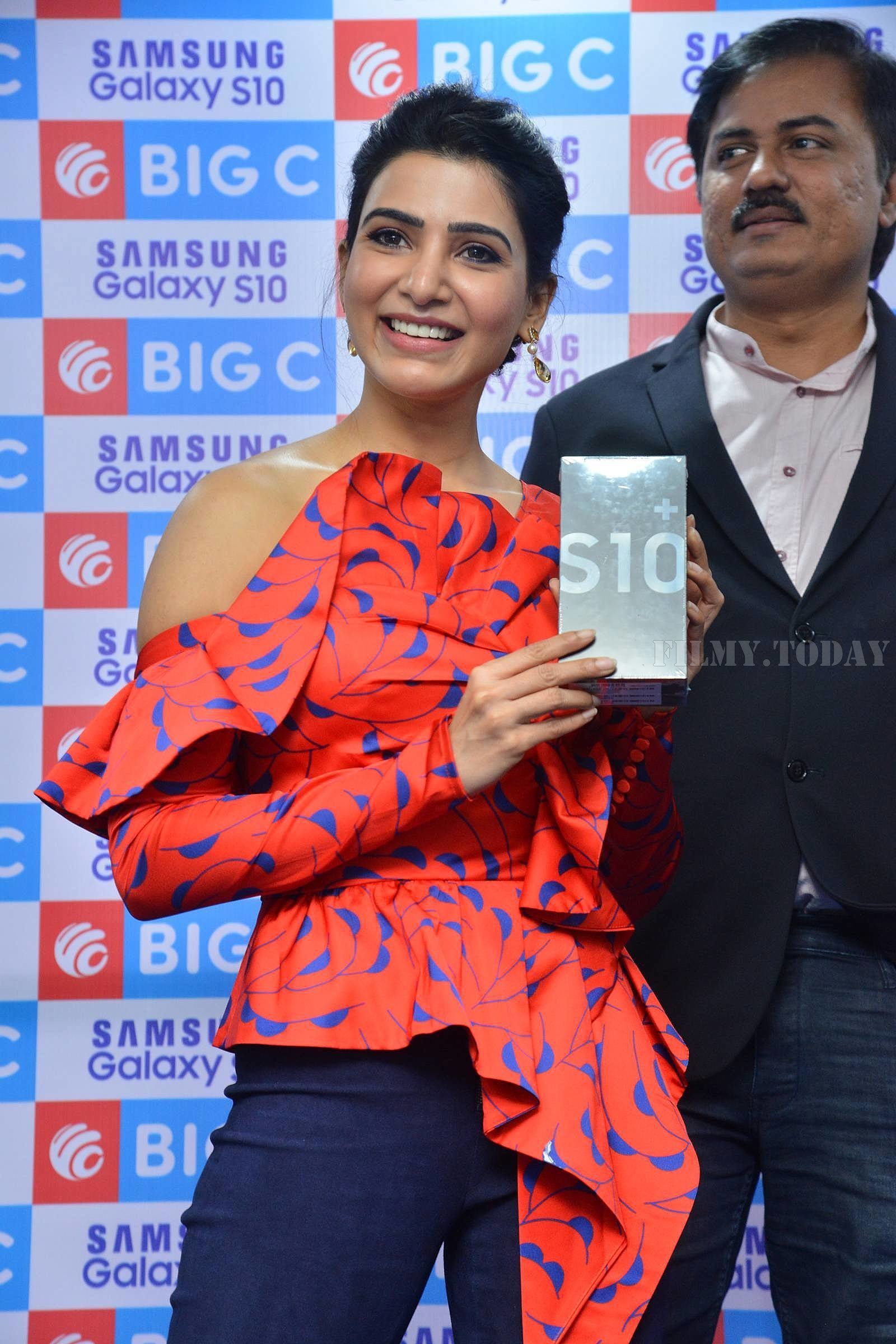 Samsung S10e Mobile Launch At Big C Showroom Photos | Picture 1632516