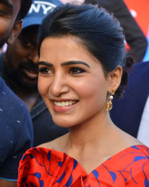 Samantha Ruth Prabhu - Samsung S10e Mobile Launch At Big C Showroom Photos | Picture 1632533