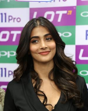 Photos: Pooja Hegde Launched Oppo F11 Pro Mobile At LOT Mobiles | Picture 1635909