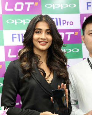Photos: Pooja Hegde Launched Oppo F11 Pro Mobile At LOT Mobiles | Picture 1635917