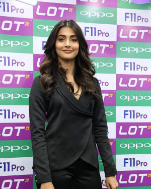 Photos: Pooja Hegde Launched Oppo F11 Pro Mobile At LOT Mobiles | Picture 1635904