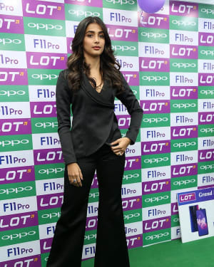 Photos: Pooja Hegde Launched Oppo F11 Pro Mobile At LOT Mobiles | Picture 1635901