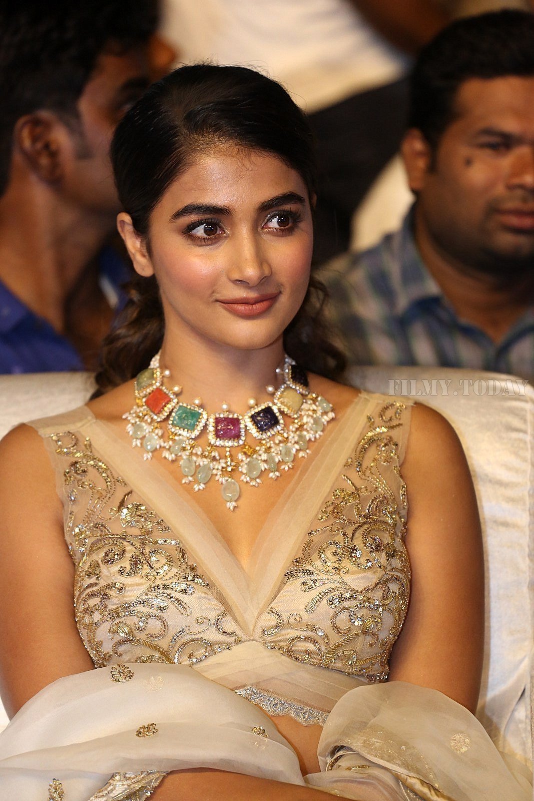 Pooja Hegde - Maharshi Movie Pre Release Event Pictures | Picture 1645293