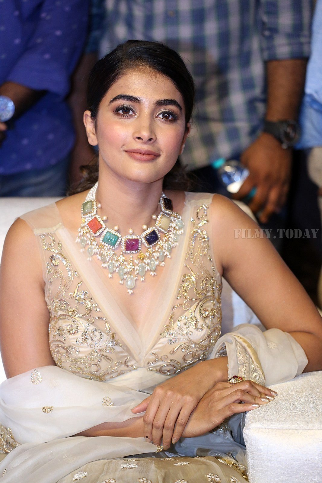 Pooja Hegde - Maharshi Movie Pre Release Event Pictures | Picture 1645403