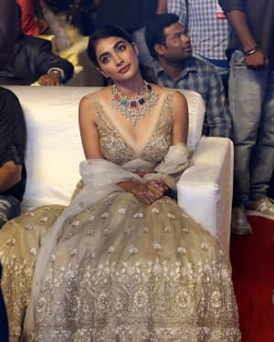 Pooja Hegde - Maharshi Movie Pre Release Event Pictures | Picture 1645306
