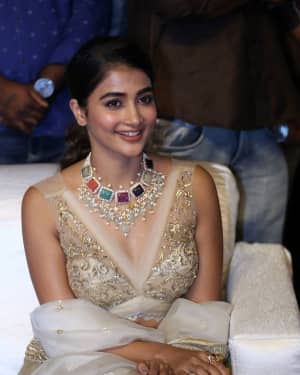 Pooja Hegde - Maharshi Movie Pre Release Event Pictures | Picture 1645304