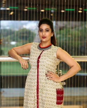 Manjusha - Maharshi Movie Pre Release Event Pictures | Picture 1645037