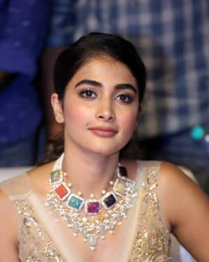 Pooja Hegde - Maharshi Movie Pre Release Event Pictures | Picture 1645296