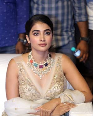 Pooja Hegde - Maharshi Movie Pre Release Event Pictures | Picture 1645294