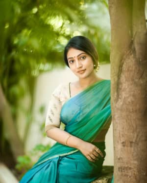 Bommu Lakshmi Latest Photoshoot | Picture 1645666