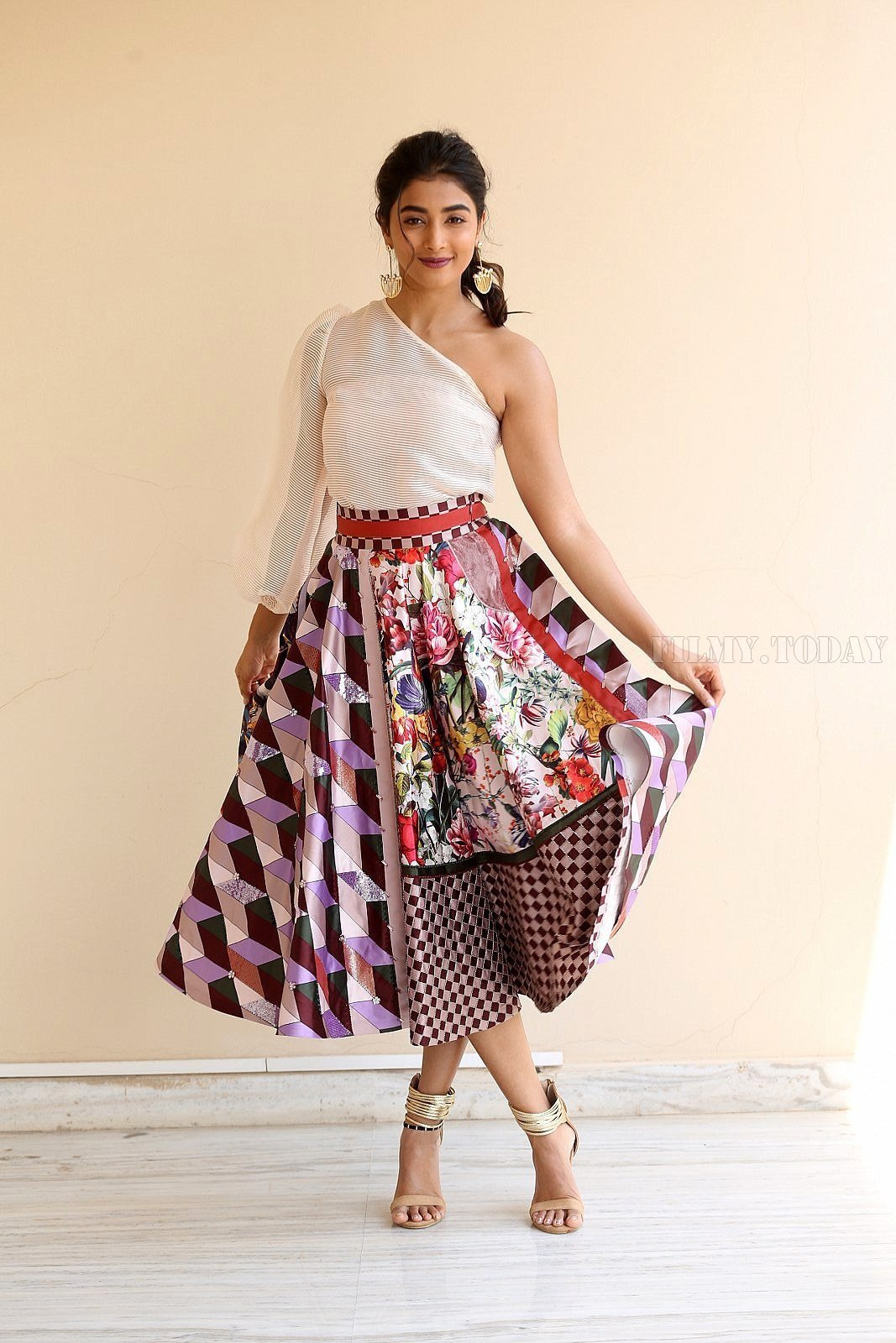Pooja Hegde - Maharishi Movie Success Meet Photos | Picture 1646261