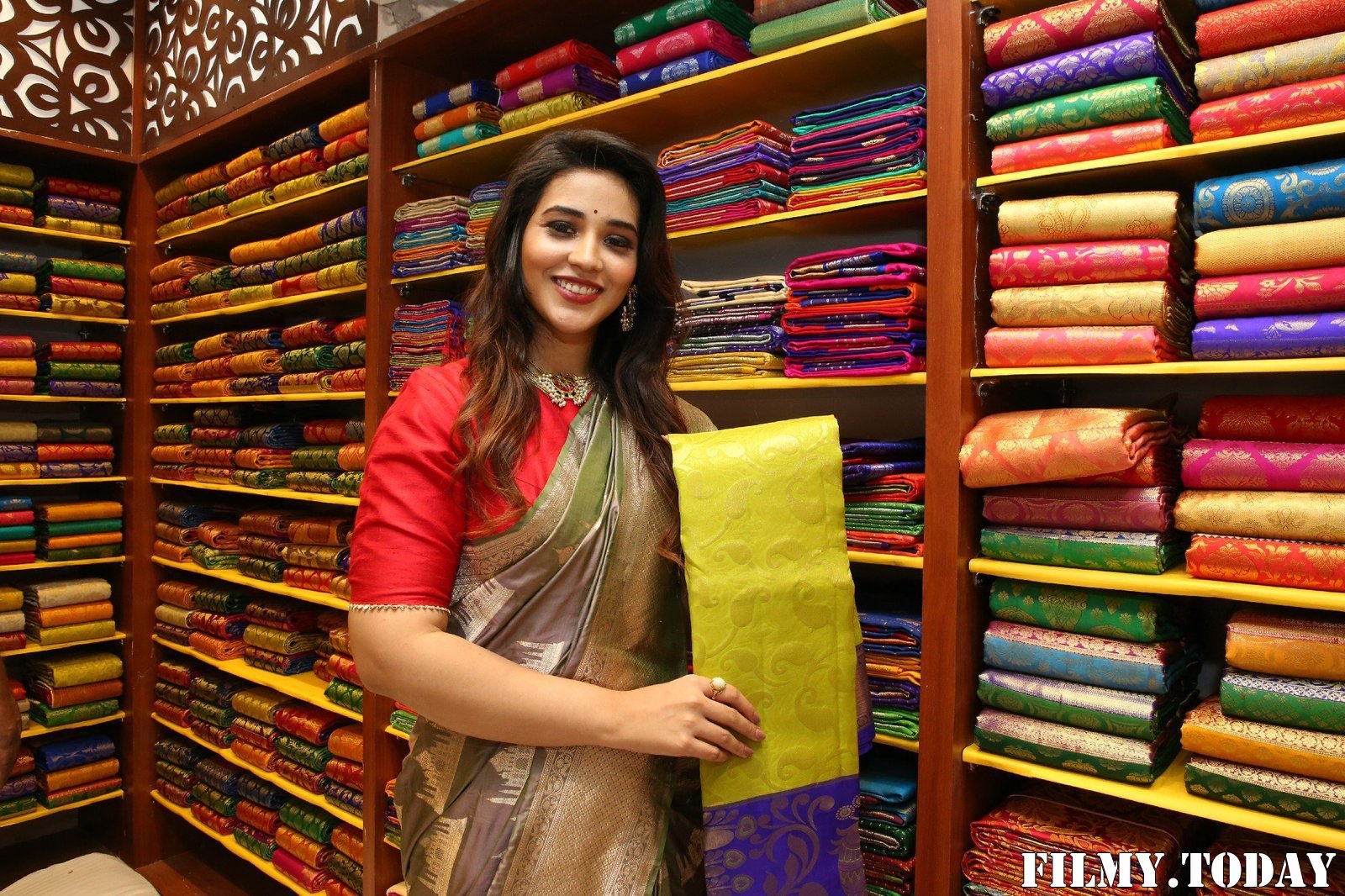 Priyanka Jawalkar Inaugurates Kanchipuram GRT Silks Photos | Picture 1700964