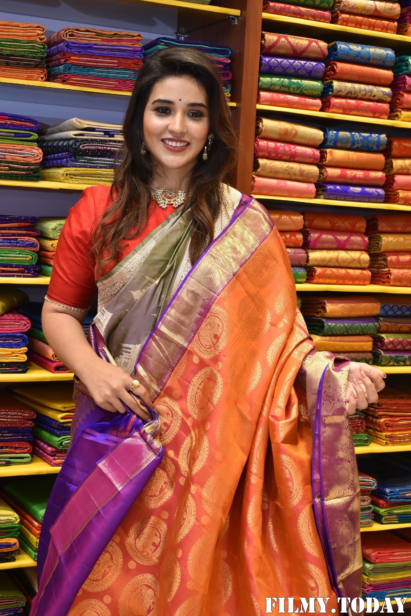 Priyanka Jawalkar Inaugurates Kanchipuram GRT Silks Photos | Picture 1700961