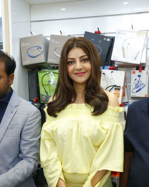Kajal Aggarwal - Launch Of HAPPI MOBILES 57th Store At Vizag Photos | Picture 1689235