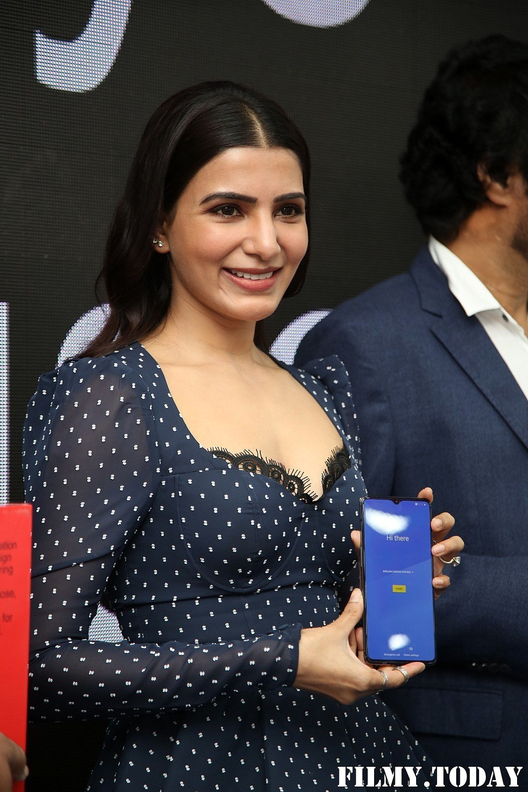 Samantha Launches Oneplus Mobiles At Big C | Picture 1690709
