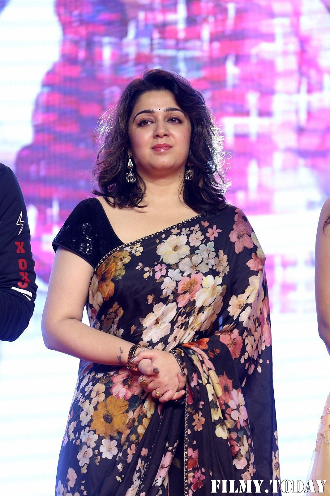 Charmy Kaur - Meeku Maathrame Chepta Pre Release Event Photos | Picture 1695513