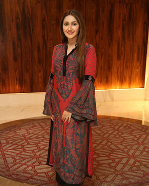 Sayyeshaa Saigal - Bandobast Movie Pre Release Event Photos | Picture 1681344