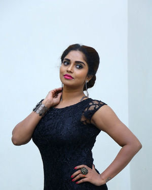Karunya Chowdary - VB Entertainment Awards 2019 Photos | Picture 1681412