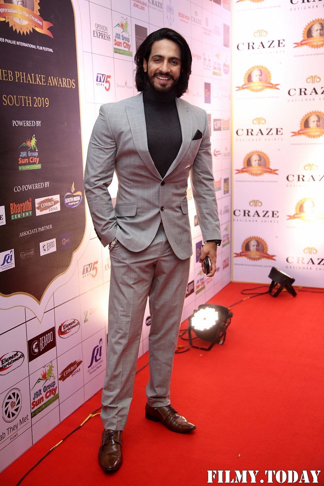 Thakur Anoop Singh - Dada Saheb Phalke Awards South 2019 Red Carpet Photos | Picture 1684937