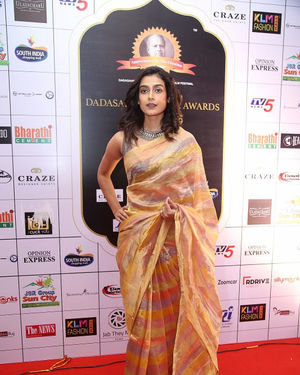 Aakanksha Singh - Dada Saheb Phalke Awards South 2019 Red Carpet Photos