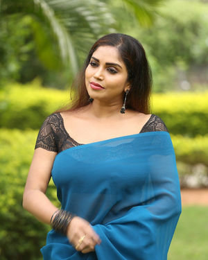 Karunya Chowdary - 3 Monkeys Telugu Film First Look Launch Photos | Picture 1685315
