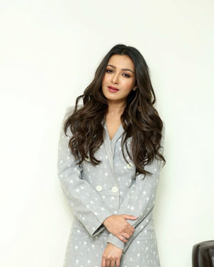 Catherine Tresa At World Famous Lover Movie Interview Photos | Picture 1719878
