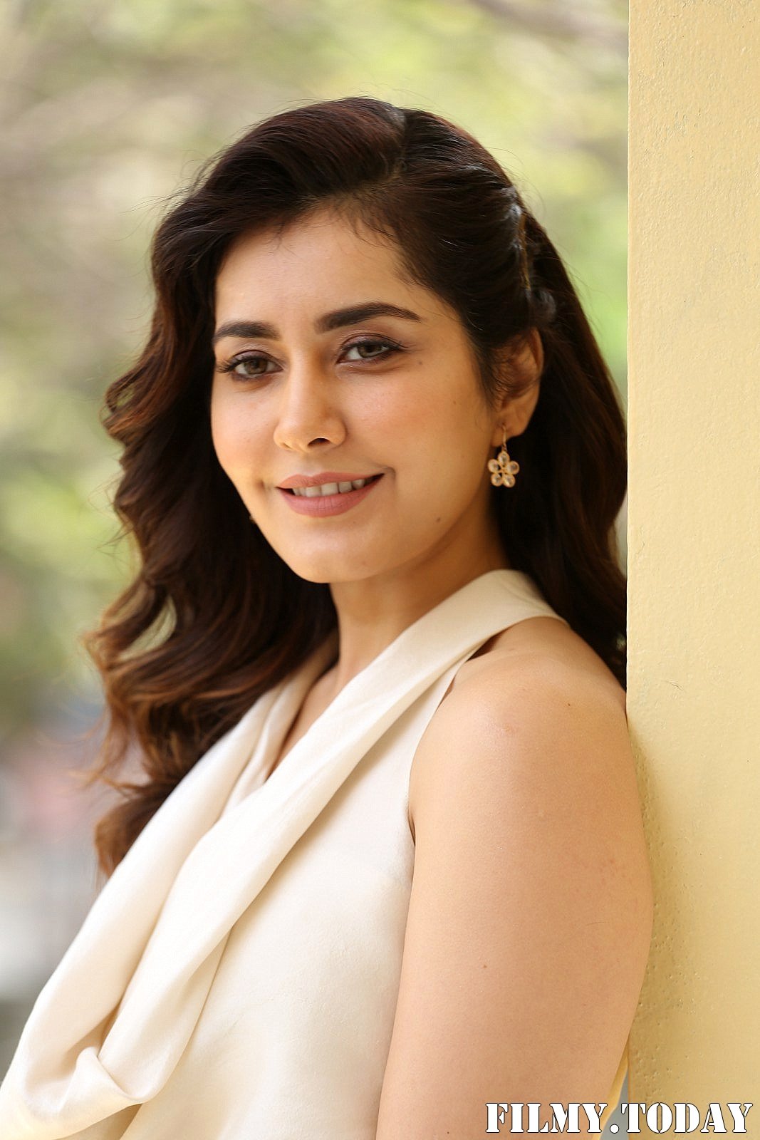 Raashi Khanna At World Famous Lover Film Interview Photos | Picture 1720466