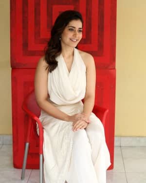 Raashi Khanna At World Famous Lover Film Interview Photos | Picture 1720475