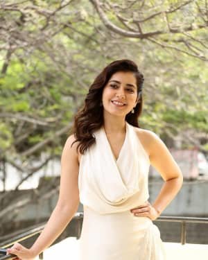 Raashi Khanna At World Famous Lover Film Interview Photos | Picture 1720469
