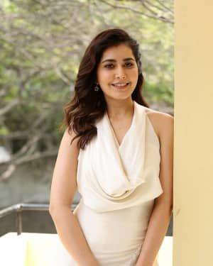 Raashi Khanna At World Famous Lover Film Interview Photos | Picture 1720460