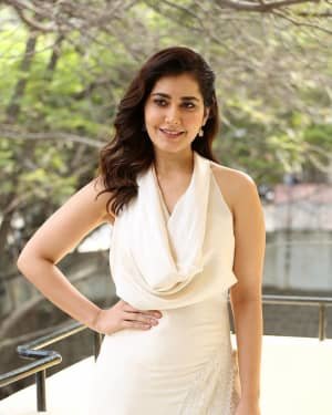 Raashi Khanna At World Famous Lover Film Interview Photos | Picture 1720453