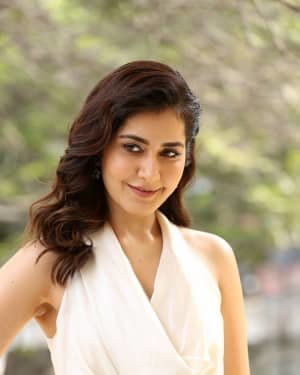 Raashi Khanna At World Famous Lover Film Interview Photos | Picture 1720470