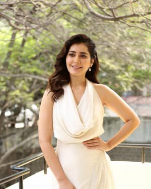 Raashi Khanna At World Famous Lover Film Interview Photos | Picture 1720447