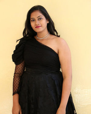 Siri Chandana Krishnan - Right Right Baggidi Gopal Movie Press Meet Photos | Picture 1717057