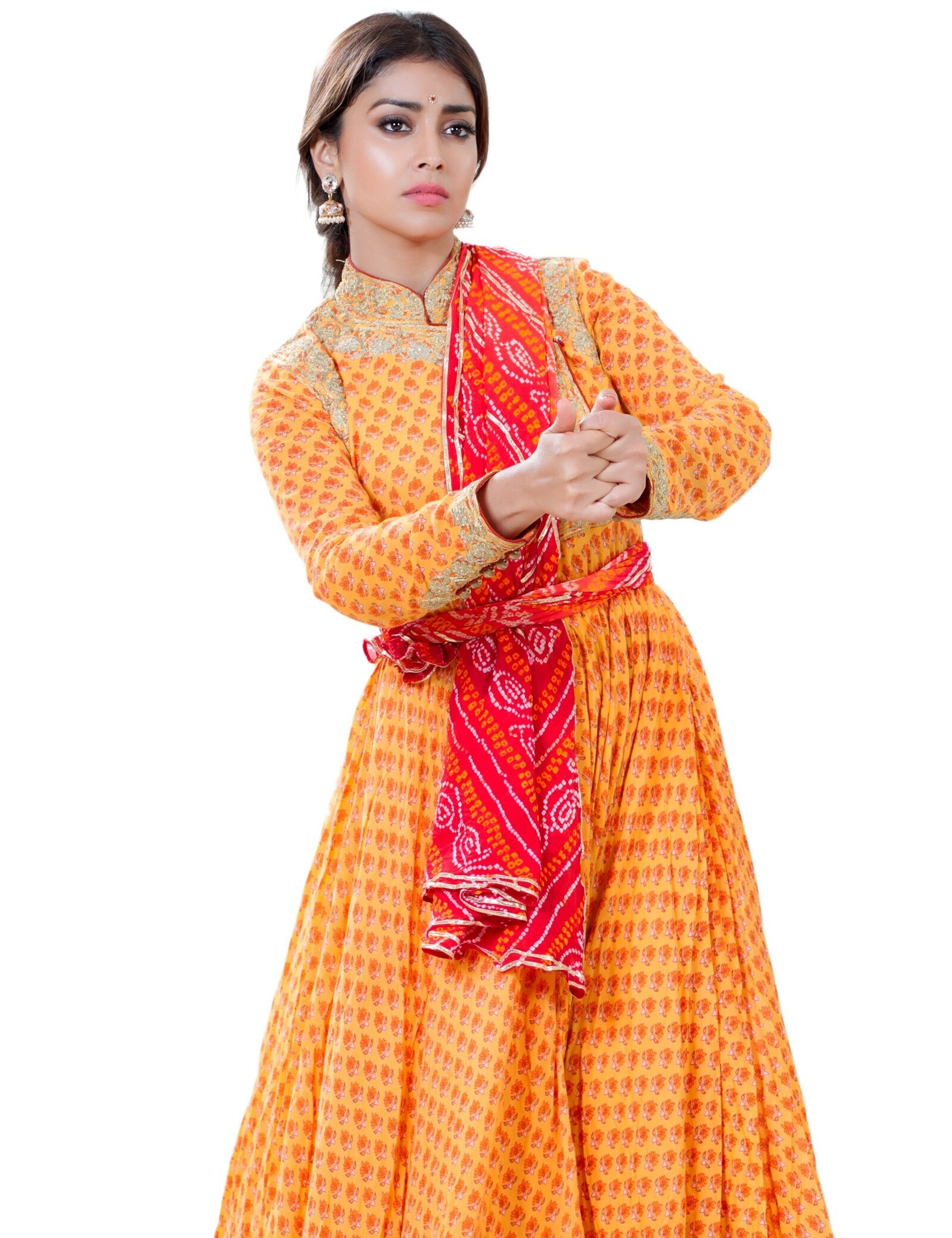 Shriya Saran Dance Photoshoot | Picture 1734005