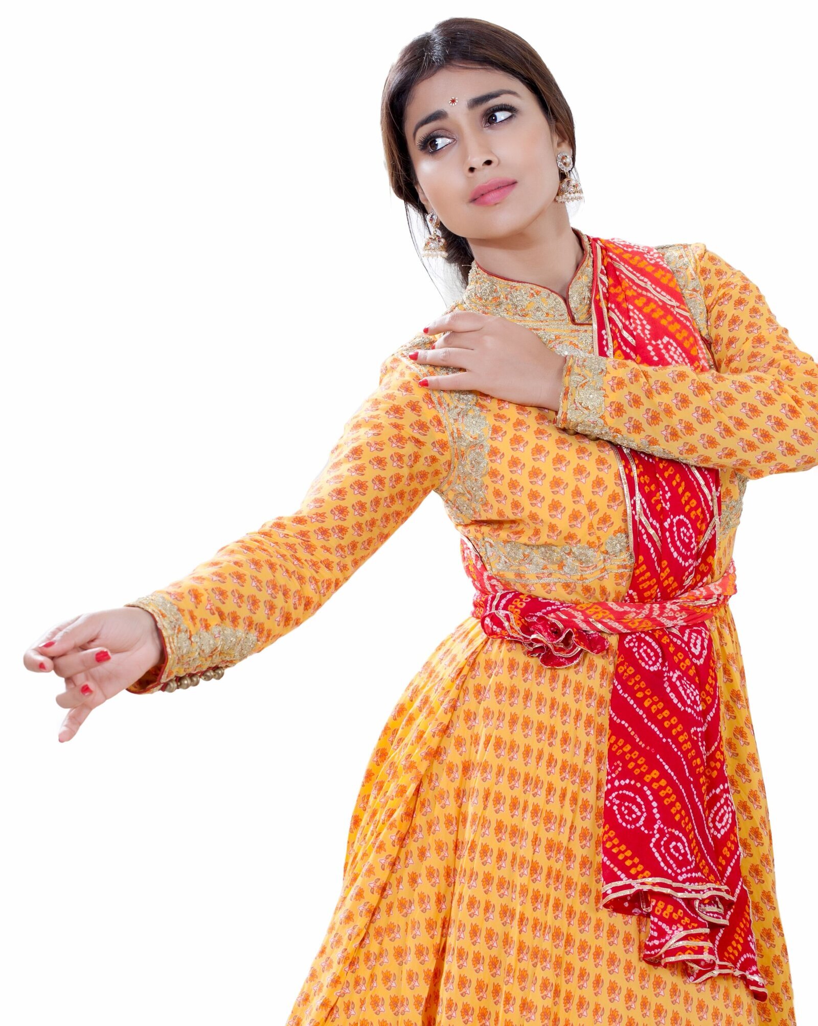 Shriya Saran Dance Photoshoot | Picture 1734010
