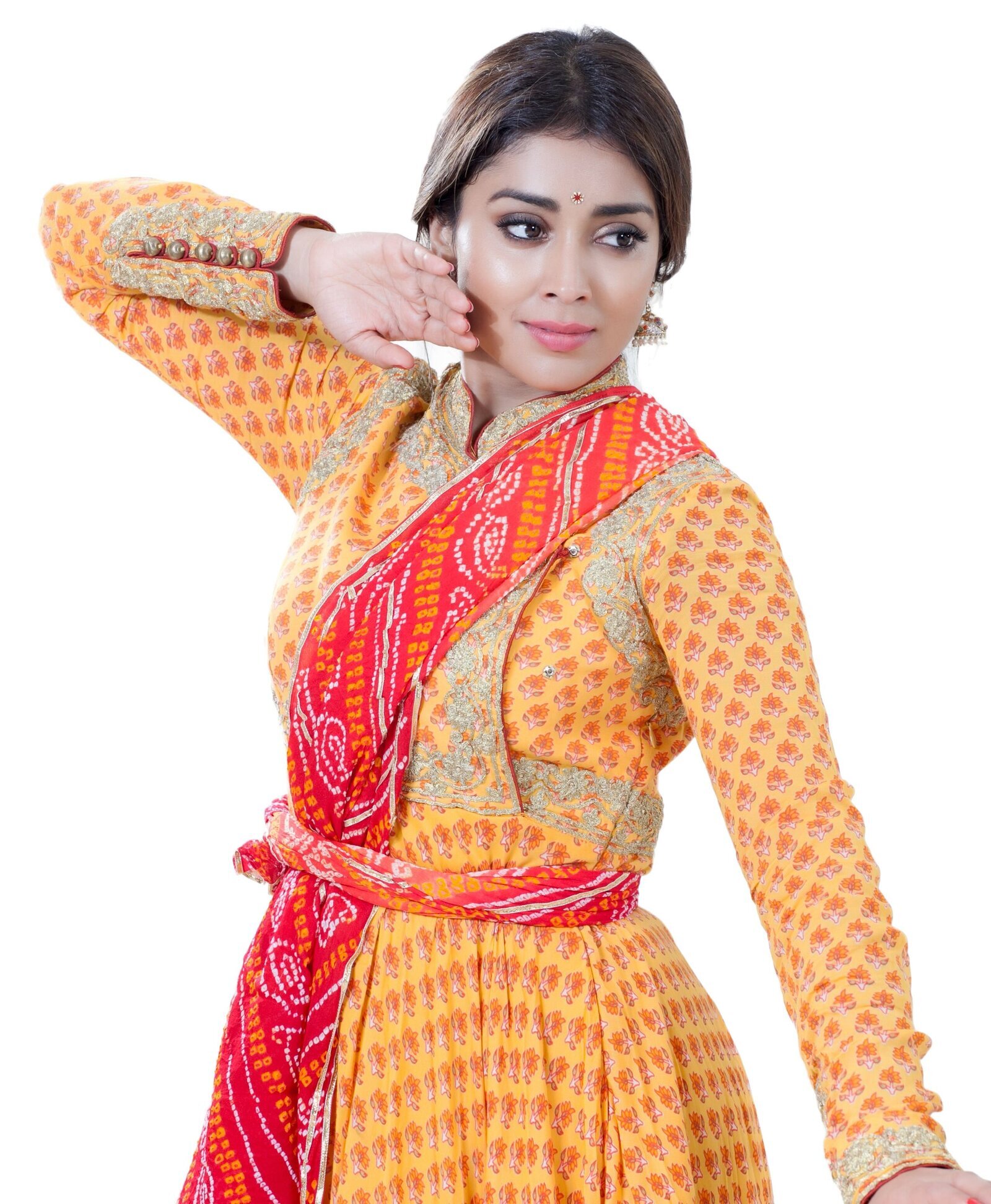 Shriya Saran Dance Photoshoot | Picture 1734004